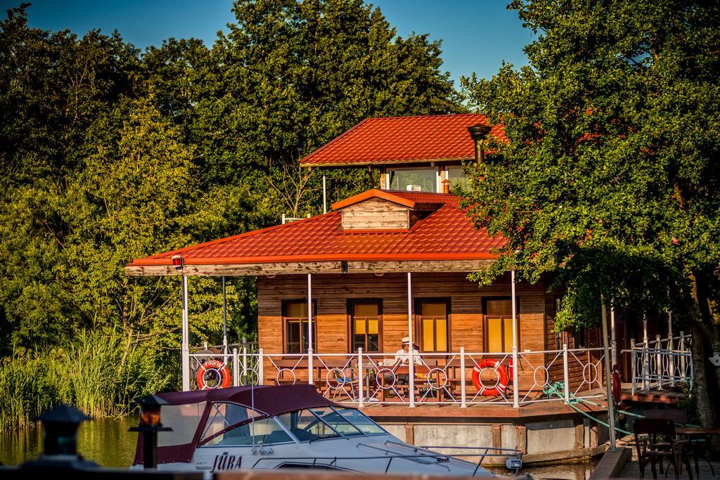 Melynojo Karpio Barza Hotel Kinty Exterior photo
